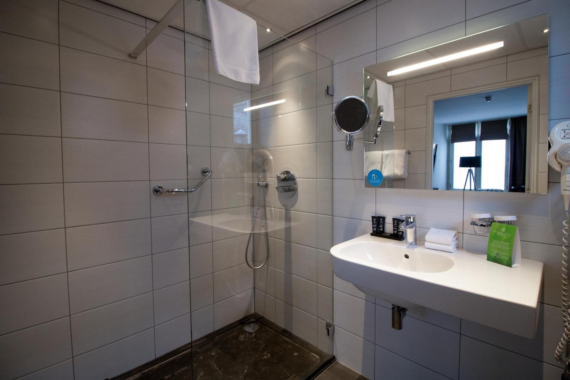 Grand Hotel En Residence De Draak Bergen op Zoom Quarto foto